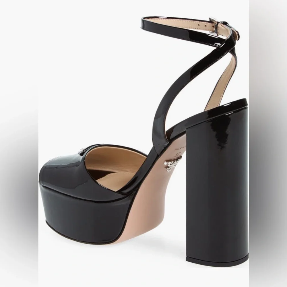 NIB $1290 Prada Patent Platform Sandal in BLACK Patent, Size 9US / 39EU